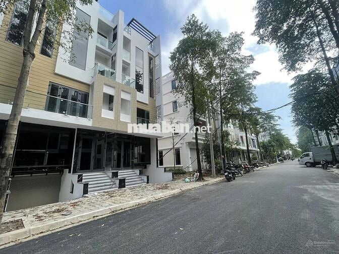 Chính chủ Liền kề Thanh Hà view trường học 100m2 hơn 11tỷ
