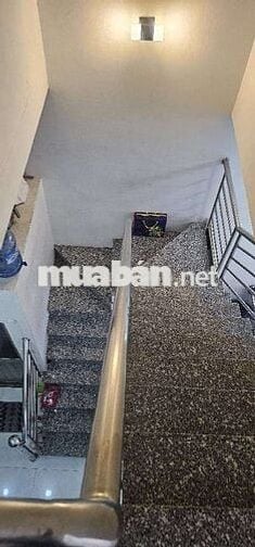 Chỉ nhỉnh 5 tỷ sở hữu ngay căn nhà 2 tầng đường Lâm văn Bền, Quận 7.