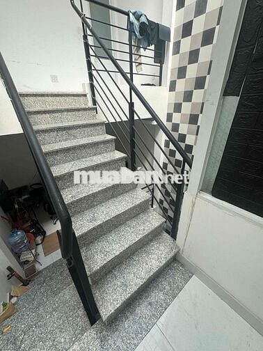 nhà riêng 1 trệt 2 lầu- cách mặt đường quang trung 50m