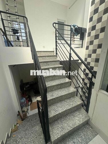 nhà riêng 1 trệt 2 lầu- cách mặt đường quang trung 50m