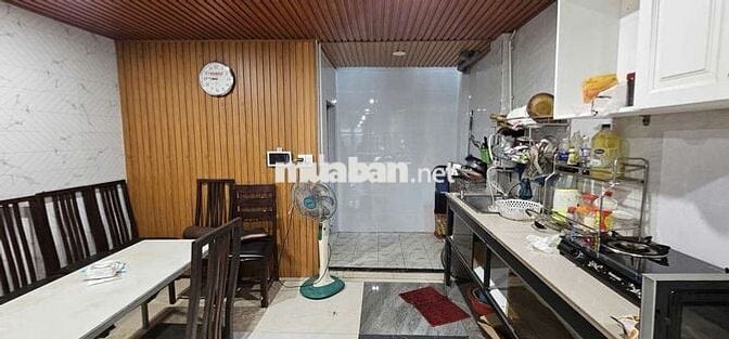 Nhà 2 phòng ngủ 2 tollet.hướng đông