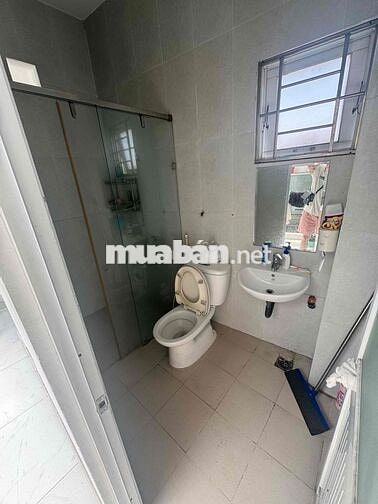 nhà riêng 1 trệt 2 lầu- cách mặt đường quang trung 50m