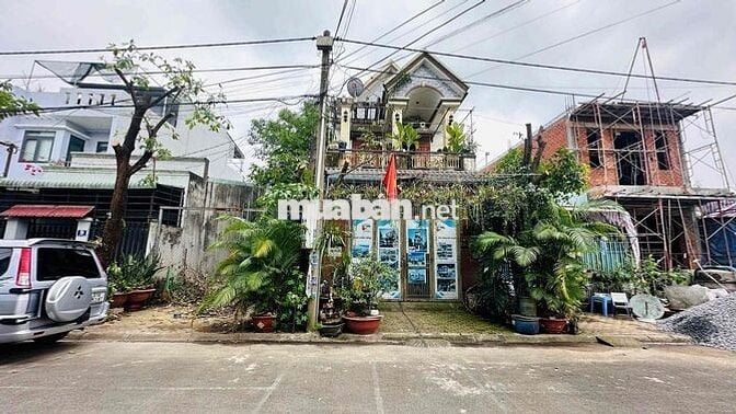 Đất mặt tiền gần trường cấp 1,2 Đông hoà , Tp Dĩ An