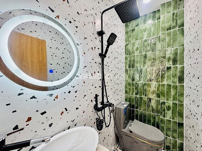 NHÀ PHỐ NGAY TÂN BÌNH HẺM XE HƠI 