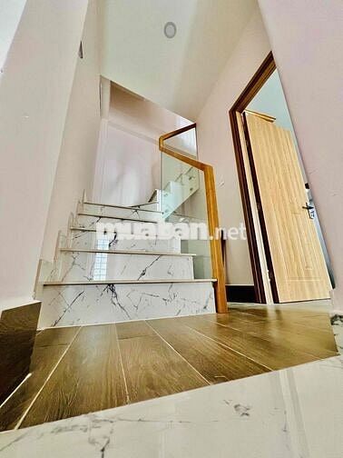 cho thuê nhà nguyên căn đường số 8 p11 gv