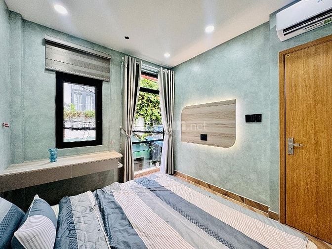 NHÀ PHỐ NGAY TÂN BÌNH HẺM XE HƠI 