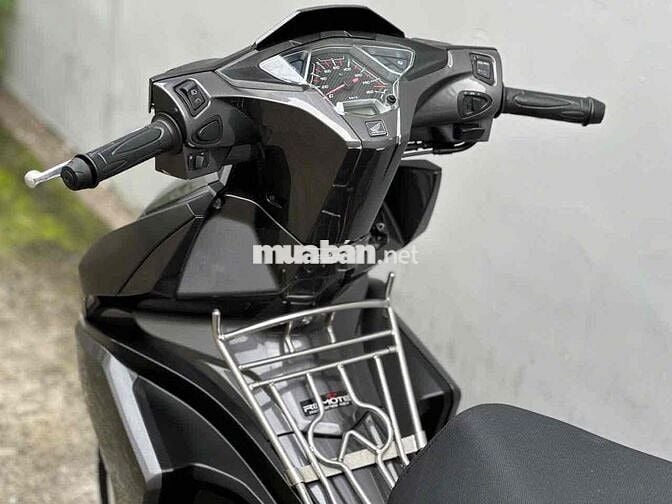 Airblade 125 mẫu 2017 1chủ bstp máy zin100% mới98%