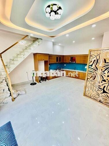 cho thuê nhà nguyên căn đường số 8 p11 gv