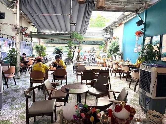 🔥 Sang Quán Cafe mặt tiền lớn rộng rãi thoáng mát P11, Q6, 280 triệu