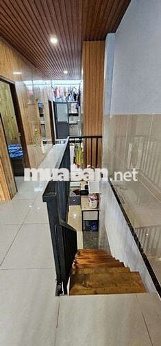 Nhà 2 phòng ngủ 2 tollet.hướng đông