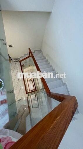 bán nhà hẻm xe hơi 5 bước chân 43m2, 3 phòng ngủ, đường Tân Mỹ quận 7