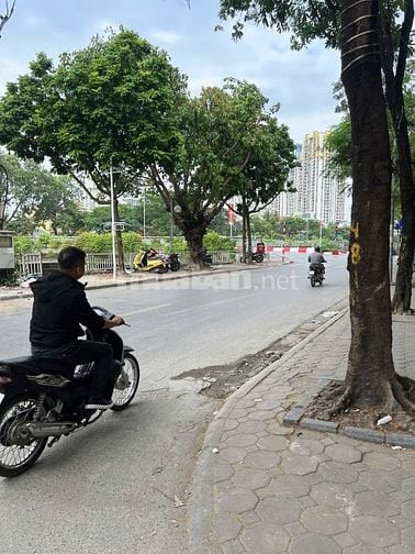 Bán nhà phân lô 6 tầng thang máy Bùi Xương Trạch 35m2 9,8 tỷ Bán nhà phân lô 6 tầng thang máy Bùi Xương Trạch 35m2 9,8 tỷ