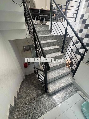 nhà riêng 1 trệt 2 lầu- cách mặt đường quang trung 50m