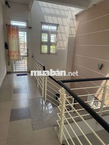 Giảm 700tr bán nhà 77m2, hẻm 6m, 3 tầng, thu 15tr đường Quang Trung