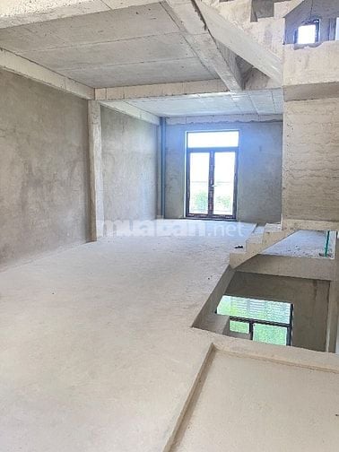 Bán căn nhà phố 1 trệt 3 lầu giá tốt nhất thị trường