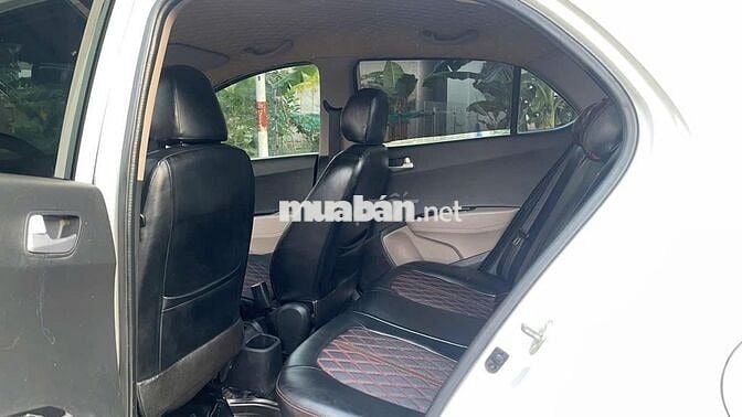 Hyundai i10 Sedan MT bản đủ ĐKi 2017 màu trắng