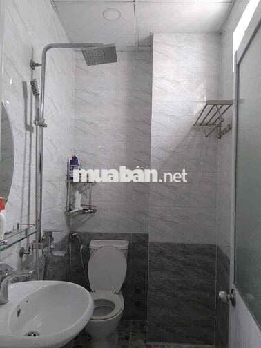 Nhà mặt tiền Quận 1, 50m2, 4 tầng 6PN, vị trí kinh doanh chợ Đakao
