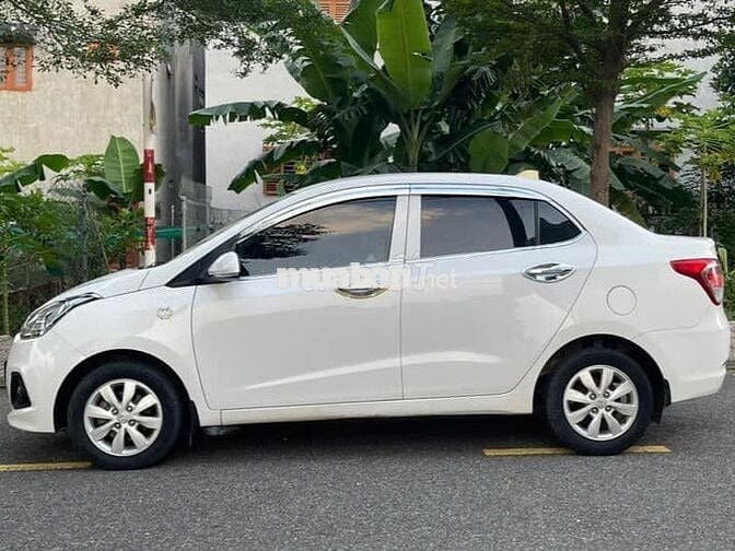 Hyundai i10 Sedan MT bản đủ ĐKi 2017 màu trắng