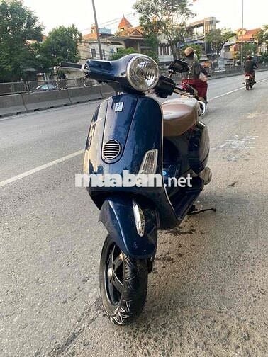 Xe vespa fi zin cả xe đẹp mê ly