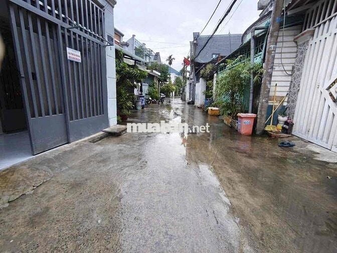 NHÀ ĐẸP GIÁ RẺ 4X12 ĐƯỜNG 6M XE TẢI VÀO NHÀ GẦN CHỢ HIỆP THÀNH