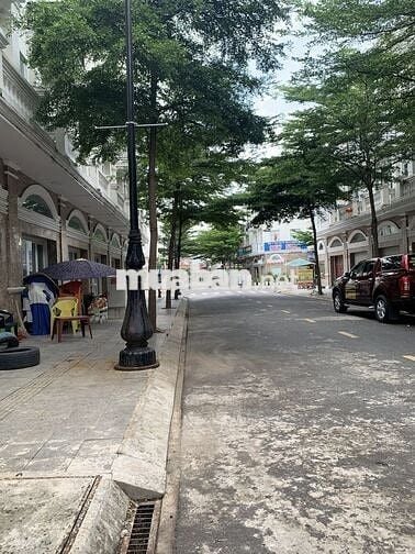 Cho thuê dài hạn hoặc bán shophouse khu Icon Central