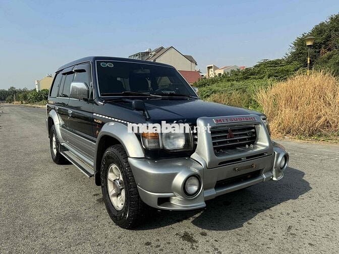 Mitsubishi Pajero 2000 3.0 AT - 225000 km