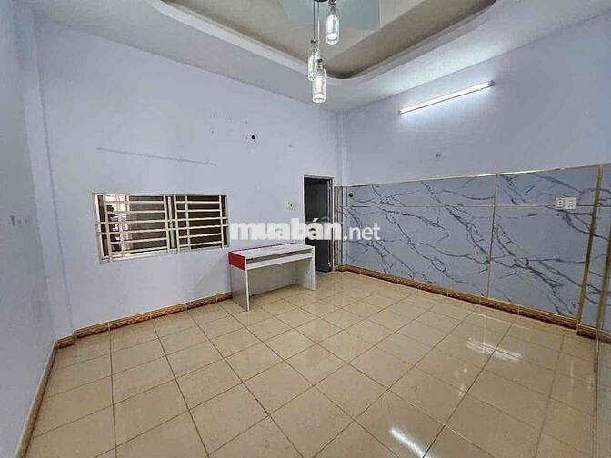 Chính chủ kẹt tiền bán gấp nhà phan huy ich dt 4,5 x15 trệt 3 thông