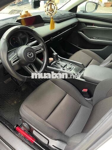 Mazda 3 2020 Sedan 1.5L Deluxe - 70000 km