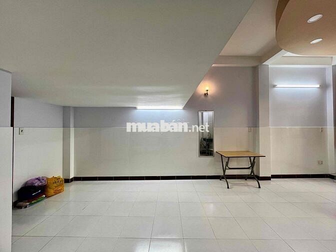 Cho Thuê Phòng Gác Balcon 40m2 4ng ở Ngay Hoà Hưng Toà Viettel Q10