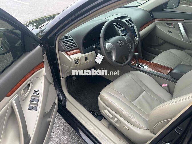 Toyota Camry 2011 2.4G AT