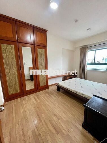 Cần bán căn hộ INDOCHINA PARK TOWER , Quận 1