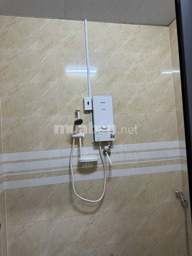 CẦN CHO THUÊ NHÀ NGUYÊN CĂN ĐƯỜNG RÔNG 20 M
