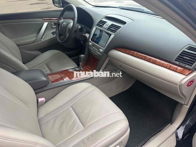 Toyota Camry 2011 2.4G AT