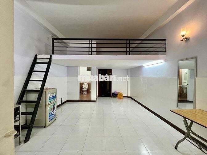 Cho Thuê Phòng Gác Balcon 40m2 4ng ở Ngay Hoà Hưng Toà Viettel Q10