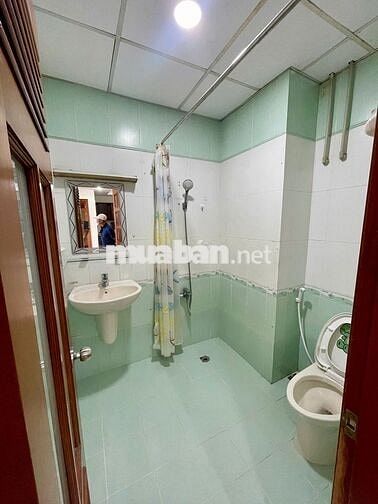 Cần bán căn hộ INDOCHINA PARK TOWER , Quận 1