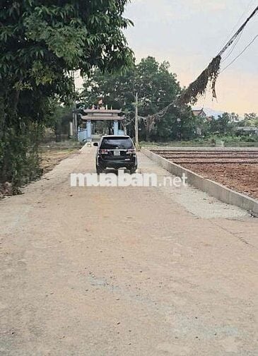 do buôn bán thiếu vốn nên e cần tiền bán gấp mảnh đất 87m2