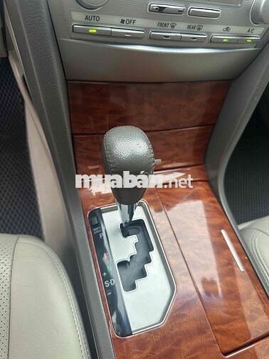 Toyota Camry 2011 2.4G AT