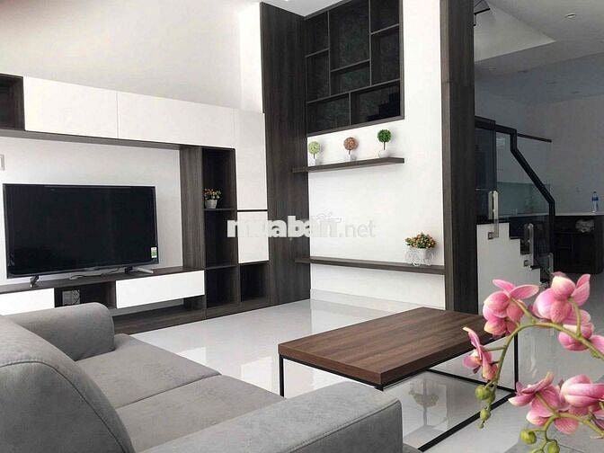 Hàng mới Cho thuê nhà phố KDC Jamona Golden Silk nội thất cơ bản