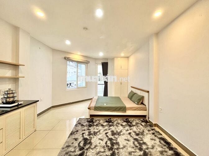 Căn Hộ Ban Công - Ngay Tân Cảng D1, Gần Đh Hutech Bình Thạnh