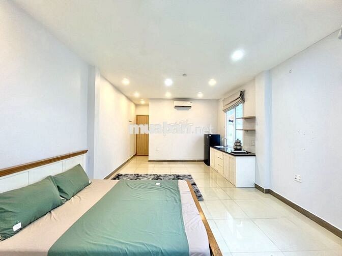 Căn Hộ Ban Công - Ngay Tân Cảng D1, Gần Đh Hutech Bình Thạnh