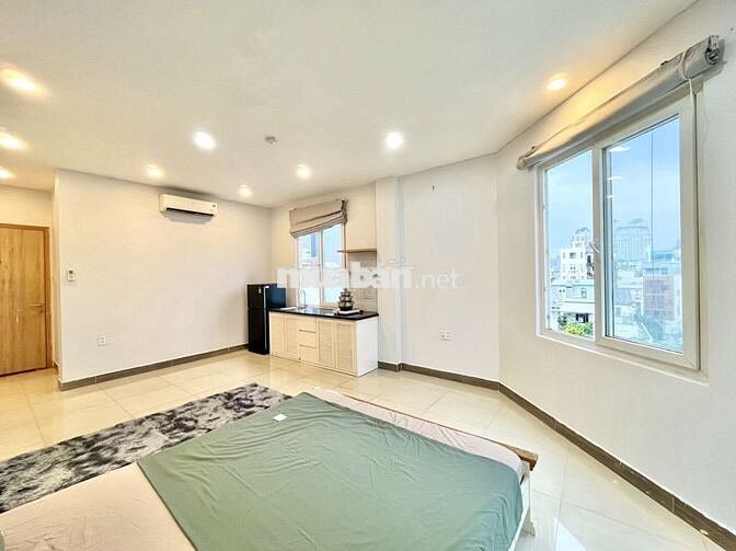 Căn Hộ Ban Công - Ngay Tân Cảng D1, Gần Đh Hutech Bình Thạnh