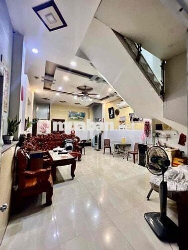 Hot Nhà mặt tiền đường Bình Long DT 5x36, 12 phòng, thu nhập 40/th