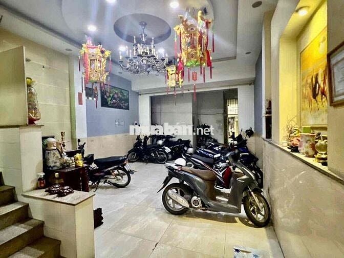 Hot Nhà mặt tiền đường Bình Long DT 5x36, 12 phòng, thu nhập 40/th