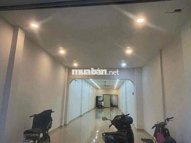 Cho thuê nhà kết hợp mặt bằng mặt tiền Huỳnh Tấn Phát