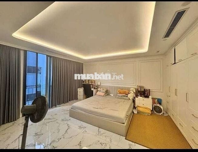 Tôi cần bán nhà lô góc KĐT Văn Quán, 6tầng thang máy full nội thất.