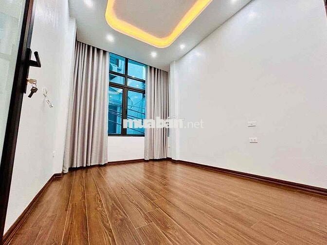 bán nhà mặt phố Chính Kinh- Thanh Xuân, DT: 30m2 chỉ nhỉnh 9 tỷ