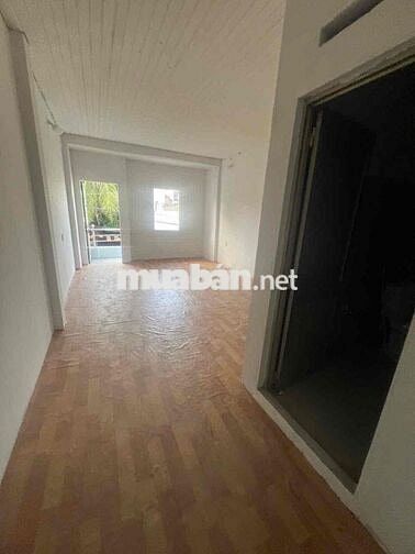 Cần cho thuê nhà hxt thông 4,2x17m 1 lầu 2pn 3wc 12tr