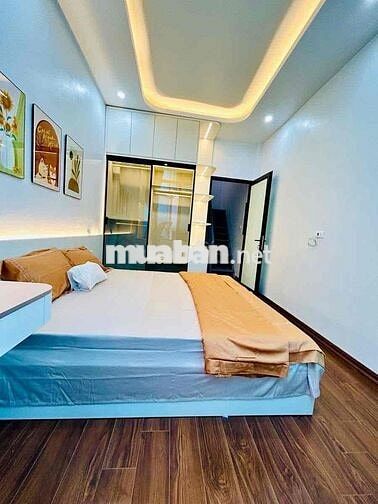 bán nhà mặt phố Chính Kinh- Thanh Xuân, DT: 30m2 chỉ nhỉnh 9 tỷ