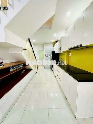 Nhà hẻm 31m2, 4 phòng ngủ, đường Chu Văn An, Q. Bình Thạnh