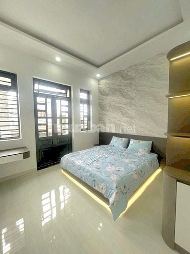 Nhượng gấp nhà 3 tầng Bùi Thị Xuân, quận 1, 44m2 SHR giá 4 tỷ 150 TL
